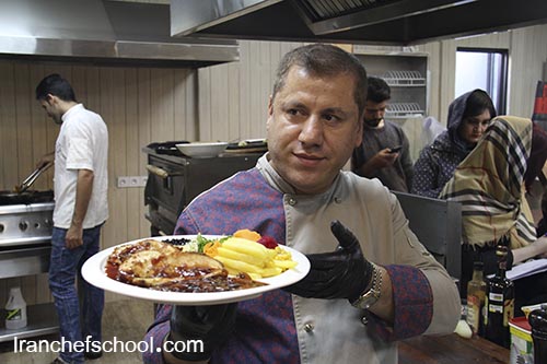 گزارش تصویری | دوره تخصصی استیک و برگر در مدرسه آشپزی ایران
