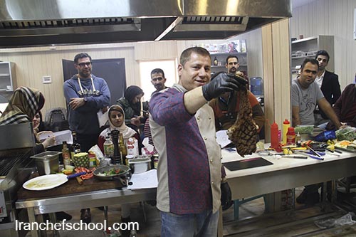 گزارش تصویری | دوره تخصصی استیک و برگر در مدرسه آشپزی ایران